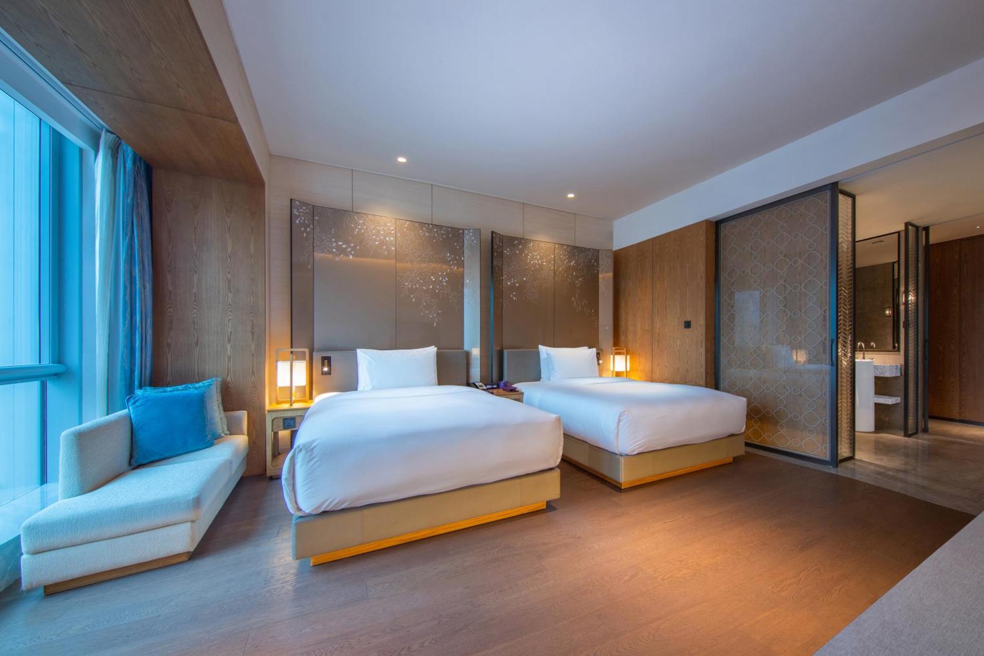 Conrad Guangzhou Hotel Exterior photo