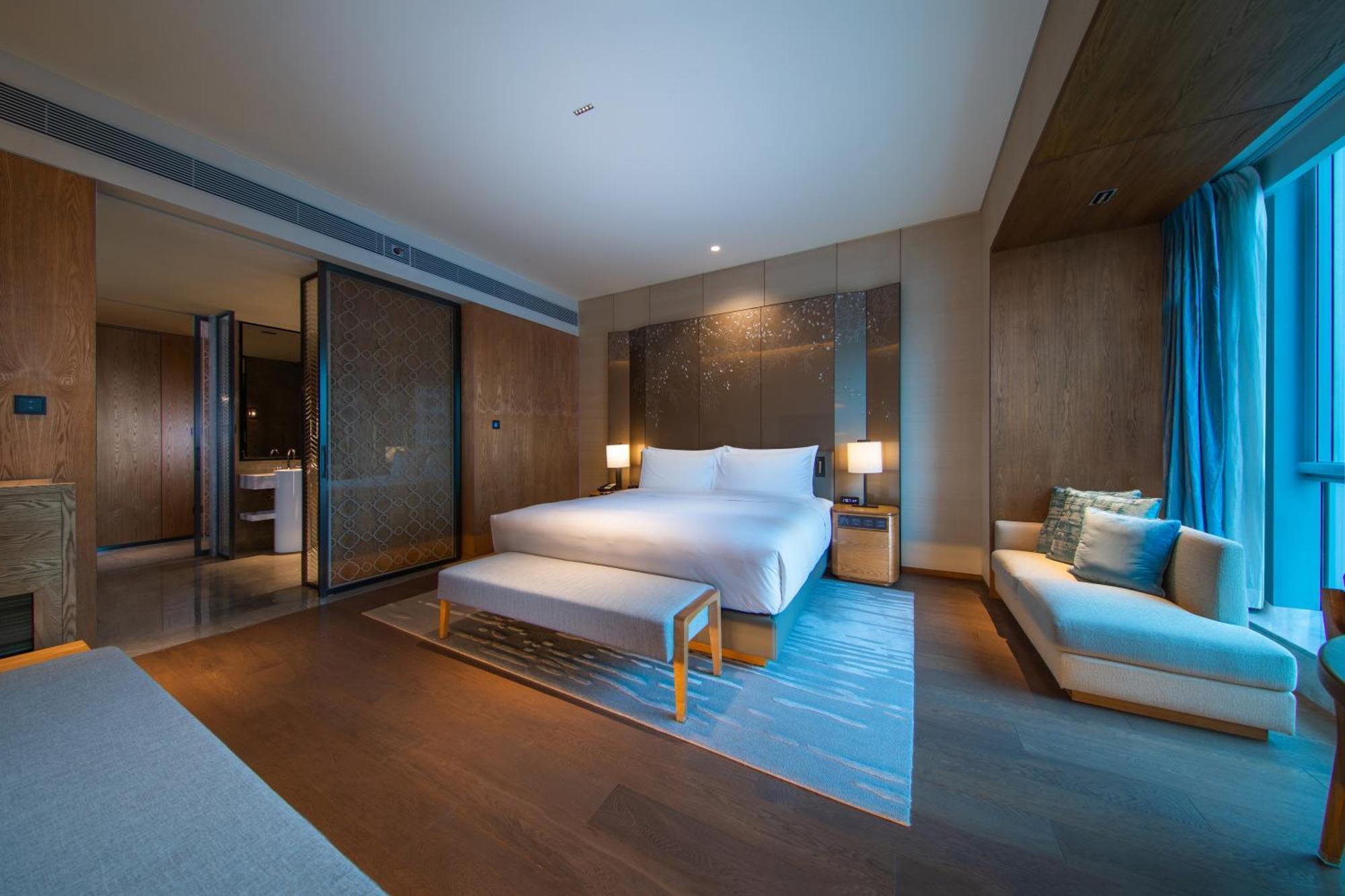 Conrad Guangzhou Hotel Exterior photo