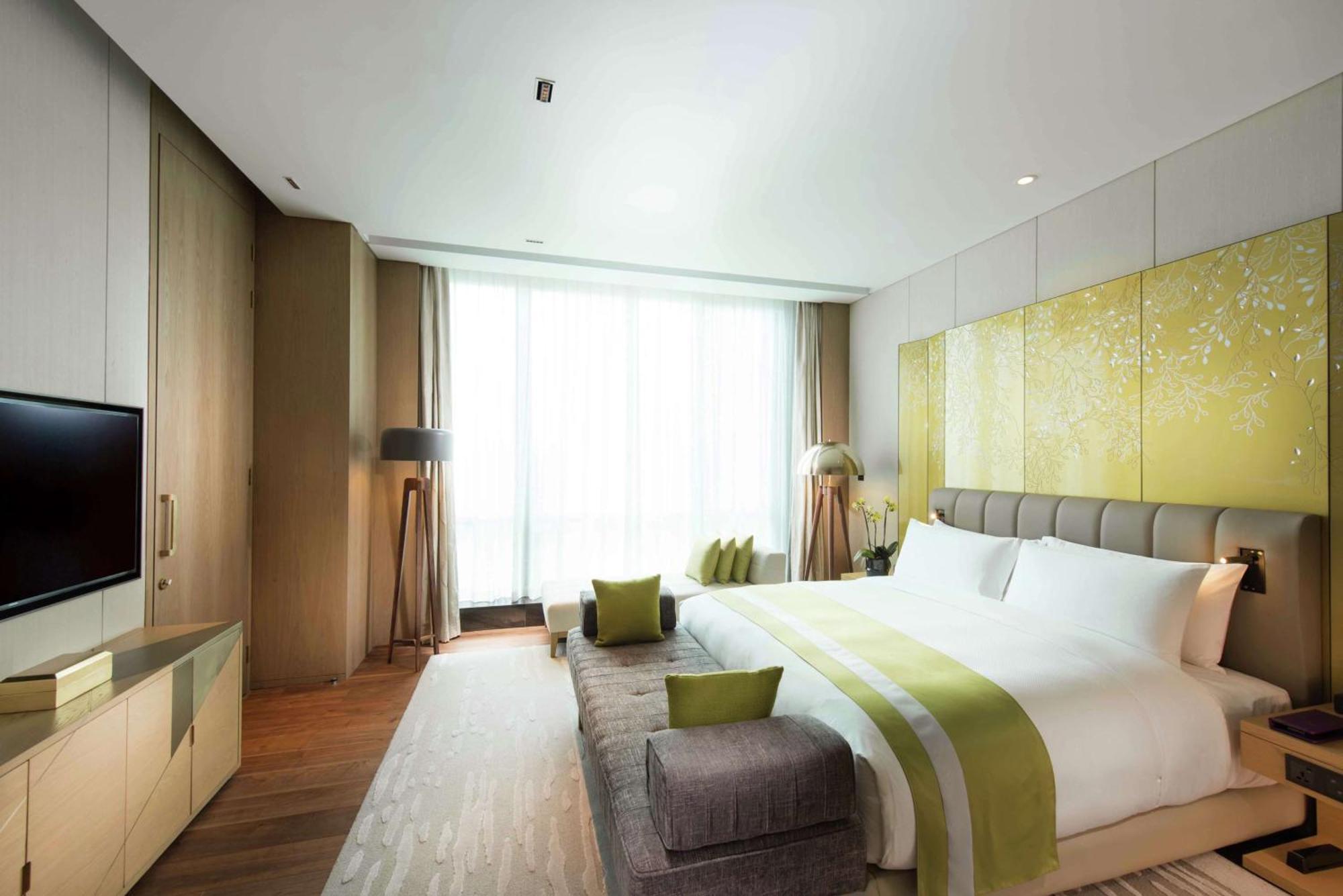 Conrad Guangzhou Hotel Exterior photo
