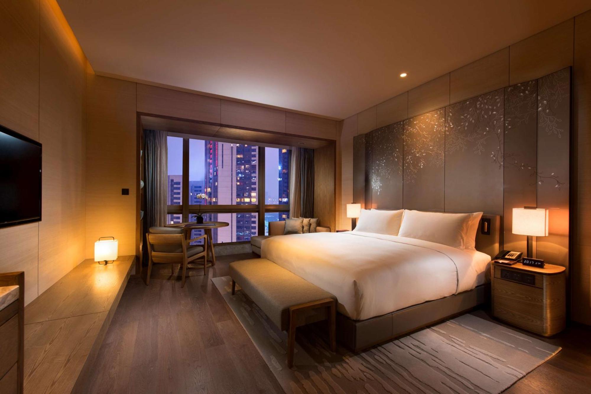Conrad Guangzhou Hotel Exterior photo
