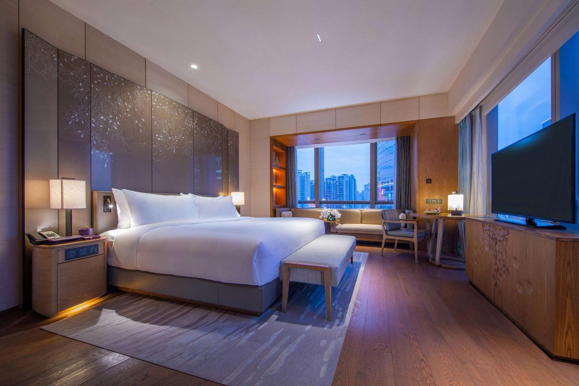 Conrad Guangzhou Hotel Exterior photo